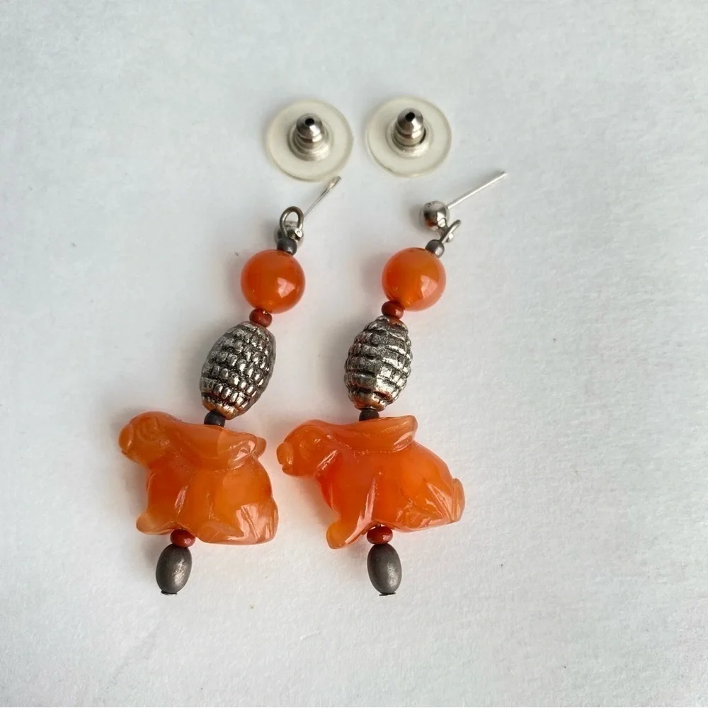 Vintage 90s‎ Bunny Rabbit Earrings Orange Glass Silver Tone Handmade Beaded